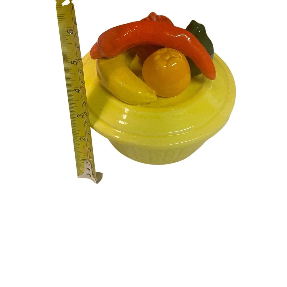 Vintage decor Yellow Ceramic Basketweave Lidded Bowl Vegetable‎ Top 6in cottage